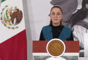 Sheinbaum anticipa estímulo a gasolinas y busca blindar la economía ante tensión en Medio Oriente