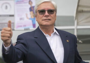 Vinculan a proceso a Jaime Bonilla por peculado, pero enfrentará juicio en libertad