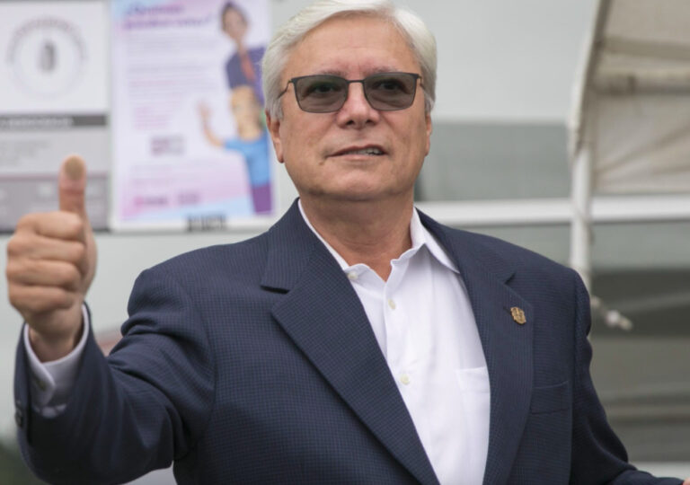 Vinculan a proceso a Jaime Bonilla por peculado, pero enfrentará juicio en libertad