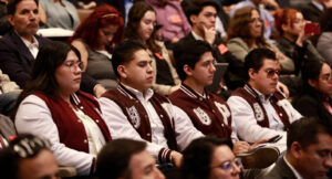 Becas del IPN en Londres: estudiantes varados y jueces ordenan reanudar pagos