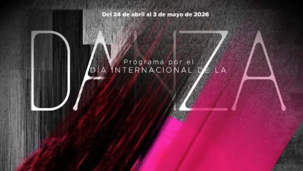 Cartelera publicitaria de gran formato en una calle de Hermosillo, anunciando el 'Programa por el Día Internacional de la Danza', con personas caminando frente a ella.