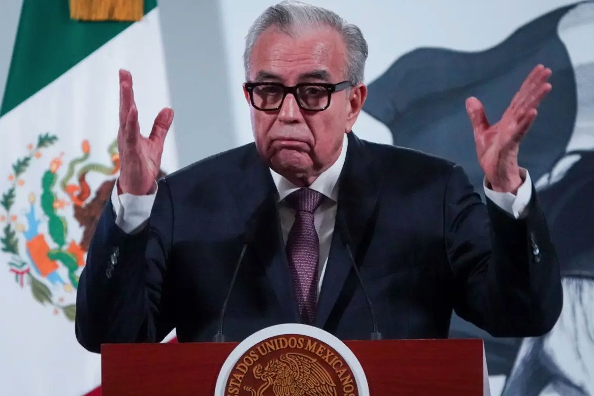 Rubén Rocha Moya vuelve a Sinaloa: Segob y Morena se deslindan de su regreso