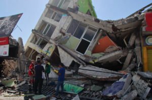 SRE confirma fallecimiento de dos mexicanos en terremoto de Colombia y gestiona repatriación