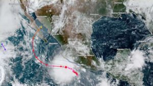 Huracán Polo: despliegan casi 20 mil elementos ante lluvias y oleaje en el Pacífico mexicano
